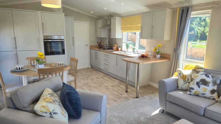 Omar Newmarket in Rainham Kitchen