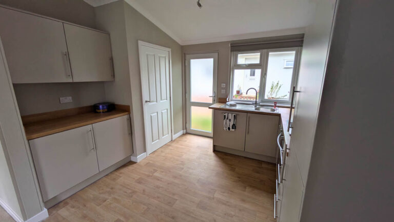 Omar Westbury on 24CL Saltmarshe Park - Kitchen