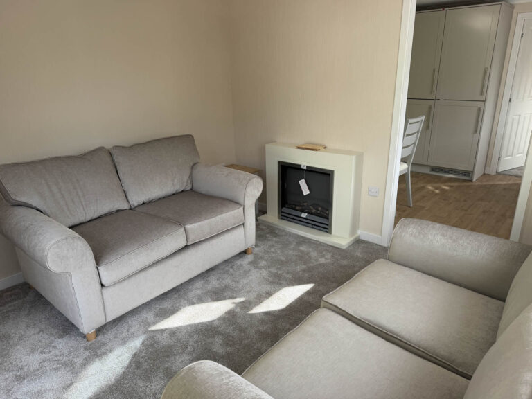 Omar Regency on Penwortham Park - Lounge View 2