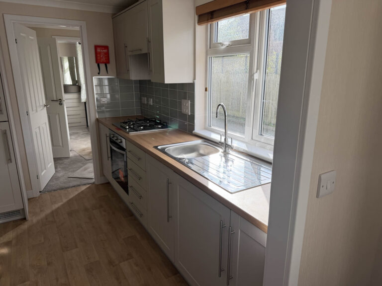 Omar Regency on Penwortham Park - kitchen