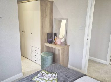 27 The Otterham Willerby Kingswood Bedroom Cupboards