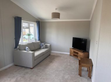 35 Omar Westbury Living.