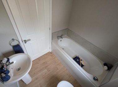 39 ECS Omar WEstbury Bathroom