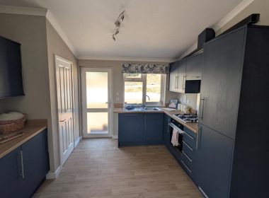 39 ECS Omar WEstbury Kitchen.