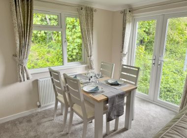 40x18 Omar Regency in Penwortham Dining