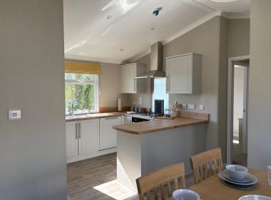 80 Blueleighs Park Kitchen