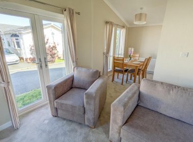 Omar Newmarket on Oakfield Park Living-Dining New