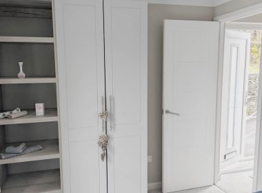 Omar Newmarket on Woodland Park - Cupboards