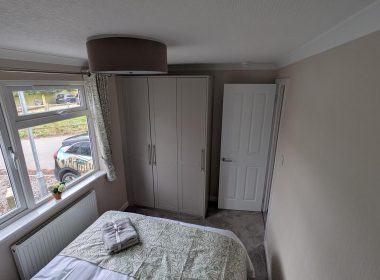 Omar Regency in Bath Bedroom