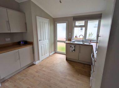 Omar Westbury on 24CL Saltmarshe Park - Kitchen