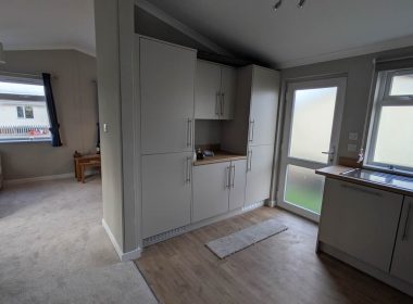 Omar Westbury on Westover Park - Kitchen Area