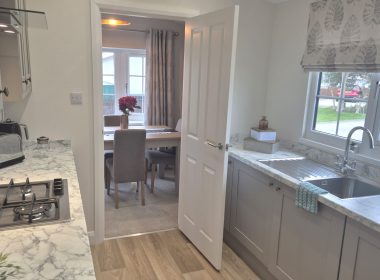 Park Home on Beechfield Park West Sussex - Kitchen to Diner