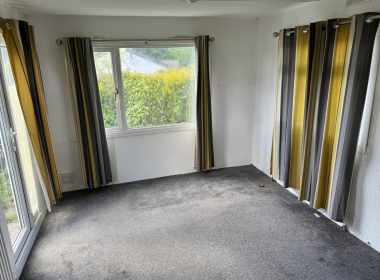 Preloved 1 Bedroom Living